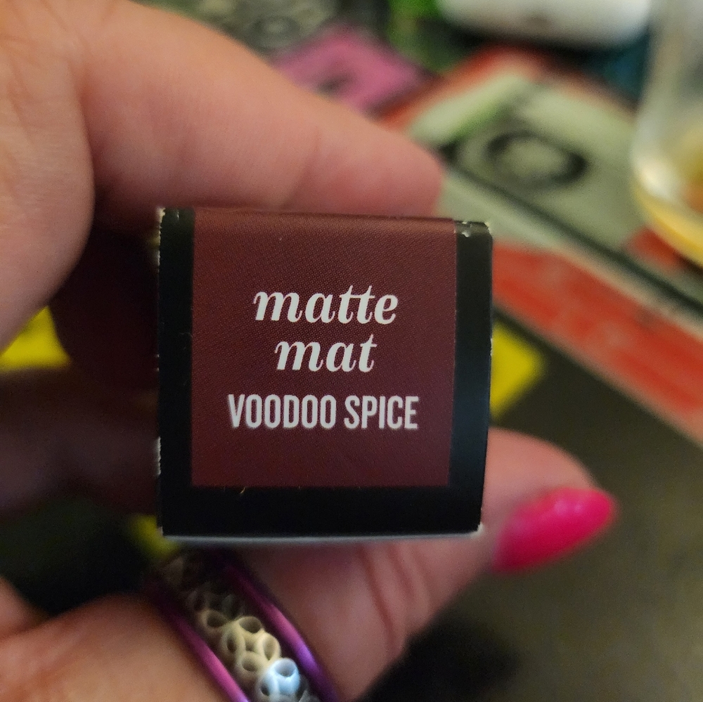 Buxom Big & Sexy Bold Gel Lipstick - Picture 3 of 6
